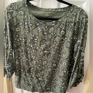 LOFT Medium Green Floral 3/4 Sleeve Top with Tie Detail